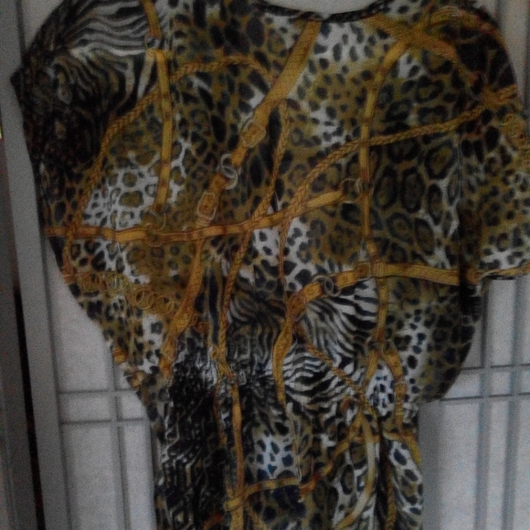 Top - Picture 3 of 3